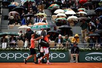 Dominic Thiem Novak Djokovic French Open Semi Final Play Suspended Bad Weather