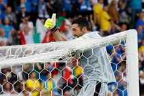 Three Way Battle For Signing Of Free Agent Gianluigi Buffon