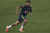 Neymar Resumes Brazil Training After Injury Scare