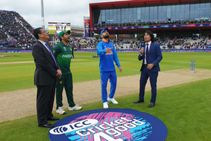 Icc Cricket World Cup 2019 India Vs Pakistan Sarfaraz Ahmed Ignores Imran Khan S Advice