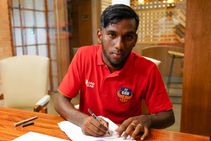 Isl Transfer Watch Fc Goa Sign Winger Alex Romario Jesuraj