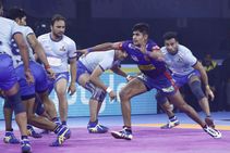 Pro Kabaddi League 2019 Dabang Delhi Pull Off Come Back Win Over Tamil Thalaivas