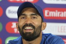 Icc World Cup 2019 Team India Are Happy To Chase Or Be Chased Dinesh Karthik