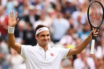 Federer Eases Into Wimbledon Second Week