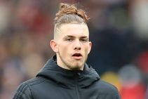 Liverpool Sign Premier League Record Breaker Harvey Elliott Fulham