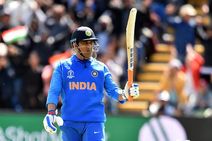 Steve Waugh Reacts On Ms Dhoni Retirement Debate