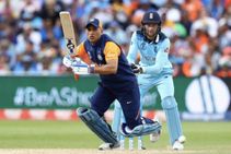 Icc World Cup 2019 Experts Criticise Ms Dhoni For His Slow Batting Innings Against England