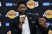 Lakers Anthony Davis First Pitch Los Angeles Dodgers