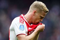 Real Madrid Van De Beek Could Stay At Ajax