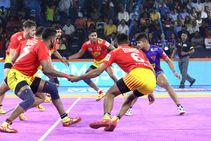 Pro Kabaddi League 2019 Giants Beat Unbeaten Dabang To Complete Hat Trick