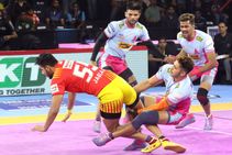 Pro Kabaddi League 2019 Clinical Jaipur Pink Panthers See Off Gujarat Fortunegiants To Top Table