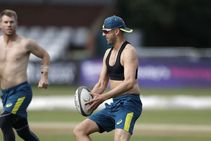 Ashes 2019 Lyon Hands Australia Injury Scare
