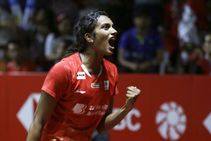 China Open 2019 Sindhu Advances After Easy Win Over Li Xuerui Saina Crashes Out