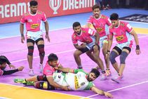 Pkl 2019 Pardeep Narwal Puts On Impressive Show As Patna Pirates Edge Jaipur Pink Panthers