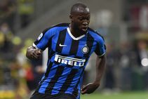 Ac Milan 0 2 Inter Lukaku Header Seals Deserved Serie A Derby Triumph