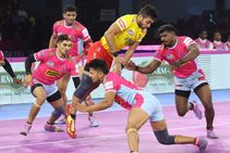 Pkl 2019 Hosts Jaipur Pink Panthers And Gujarat Fortunegiants Play Out Entertaining Draw