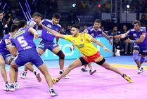 Pkl 2019 Haryana Steelers Edge Past Gujarat Fortunegiants