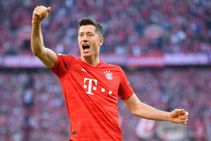 Bayern Munich 2 1 Union Berlin Lewandowski Into The Record Books As Bundesliga Champions Move Top