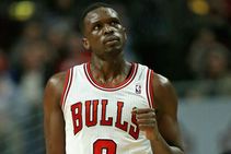 Nba Veteran Luol Deng Signs With Bulls To Retire With Team At 