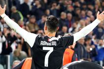 Juventus Claim 2 1 Win Over Bologna As Cristiano Ronaldo Scores Again For Italian Champions