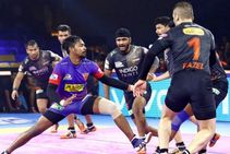 Pro Kabaddi League 2019 Dabang Delhi Tie With U Mumba Match Report