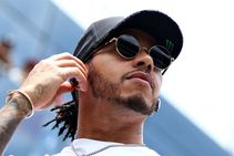 Lewis Hamilton Sends Massive Apology To Alex Albon After Interlagos Shunt Brazilian Grand Prix