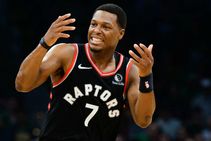 Kyle Lowry Suffers Fractured Thumb Raptors Win Pelicans