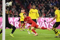 Bayern Munich 4 0 Borussia Dortmund Lewandowski Strikes Twice In Clinical Klassiker
