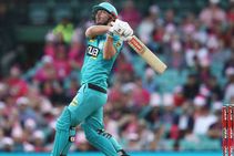 Big Bash League Phenomenal Lynn Slays Sixers