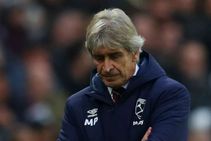 Premier League Review West Ham Sack Manuel Pellegrini Leicester City Loss Man Utd Beat Burnley