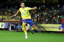 Isl 2019 20 Kerala Blasters Fc 2 2 Fc Goa Injury Time Goal Sees Goa Rescue A Point