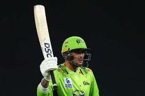Big Bash League Hales Helps Thunder Defeat Hurricanes