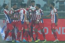 Isl 2019 20 Atk 1 0 Northeast United Balwant S Injury Time Winner Helps Atk Reclaim Top Spot