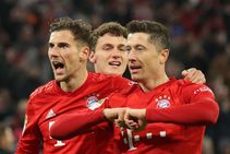 Fc Bayern Close Gap Bundesliga Leaders Rb Leipzig With Win Over Schalke