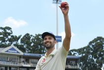 Five Wicket Wood Thankful For Holding Hint As England Press Home Advantage