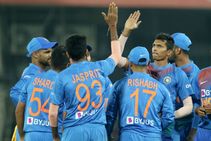 India Vs Sri Lanka This Group Of Bowlers Is A Great Luxury To Have Virat Kohli