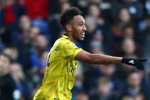 Premier League Crystal Palace 1 1 Arsenal Aubameyang Scores And Sees Red
