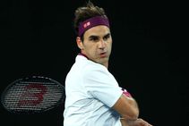 Australian Open 2020 Federer Beats Fucsovics To Reach Quarter Finals