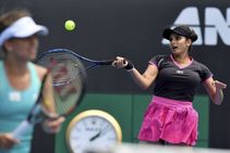 Sania Mirza Makes Winning Return Enters Women S Doubles Qfs Hobart International