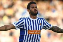Rumour Has It Manchester Utd Exit Willian Jose Race