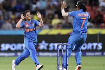Icc Women S T20 World Cup 2020 Poonam Picks Up Three As India Beat Bangladesh By 18 Runs