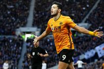 Premier League Tottenham 2 3 Wolves Jimenez Winner Stuns Spurs