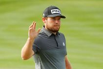 Hatton Kang Share Bay Hill Lead After Every Crumbles