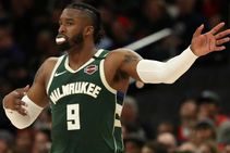 Nba Wrap Nuggets Hand Giannis Less Bucks Third Straight Loss Raptors Hornets