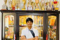 Year Old Golfer Arjun Bhati Sells 102 Trophies 3 World Junior Titles Raise Rs 4 Lakh Covid 