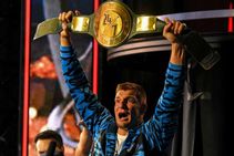 Wrestlemania 36 Ex Pats Star Gronkowski Wins First Wwe Belt