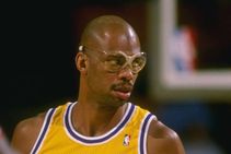 On This Day In Sport April 5 Nba Record Falls