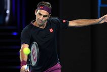 Coronavirus Roger Federer Challenges Fans Celebrities Volleying Drill