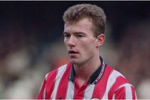 On This Day In Sport Alan Shearer Arsenal One Handed Pitcher Jim Abbott Debut