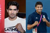 Boxers Vijender Singh Manoj Kumar Help Raise Funds For Ailing Dingko Singh
